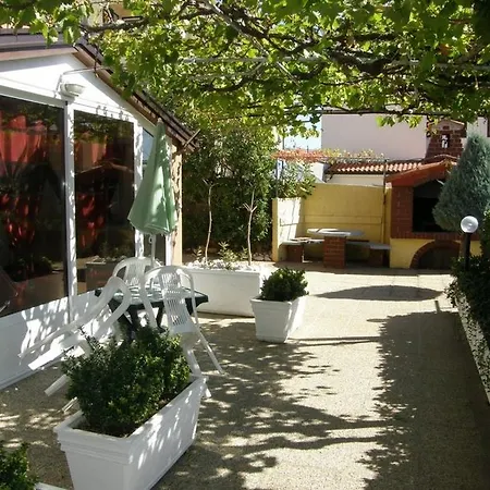 Hotel Akvarij - One Bedroom 2*