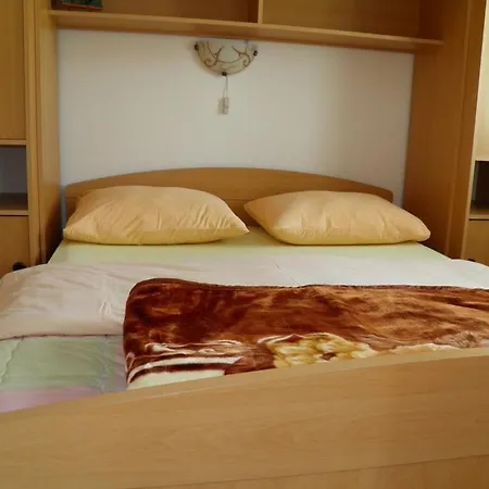 Hotel Akvarij - One Bedroom 2*