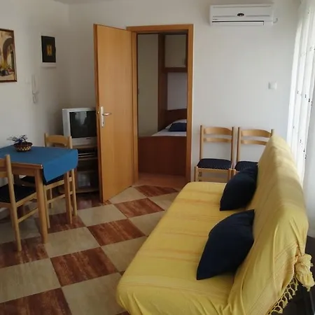 Hotel Akvarij - One Bedroom 2*